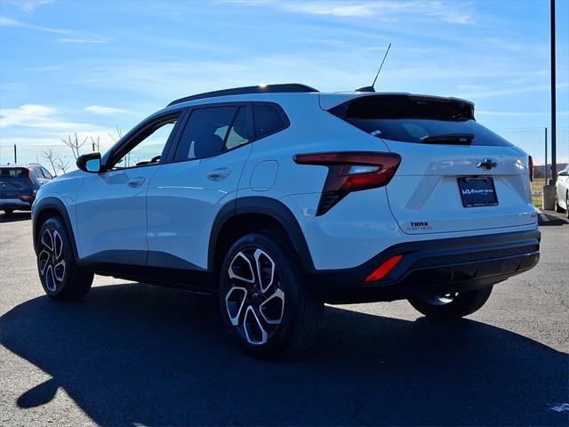 2024 chevrolet trax fwd 2rs