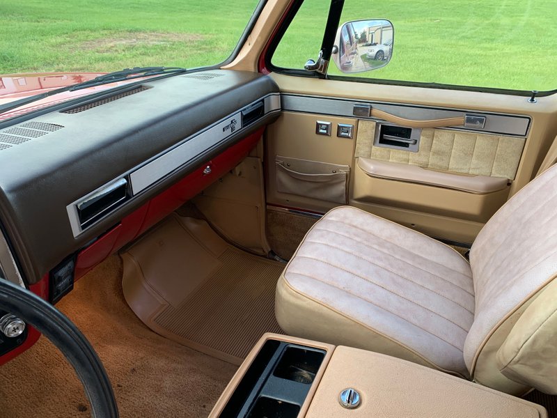 chevrolet suburban silverado edition
