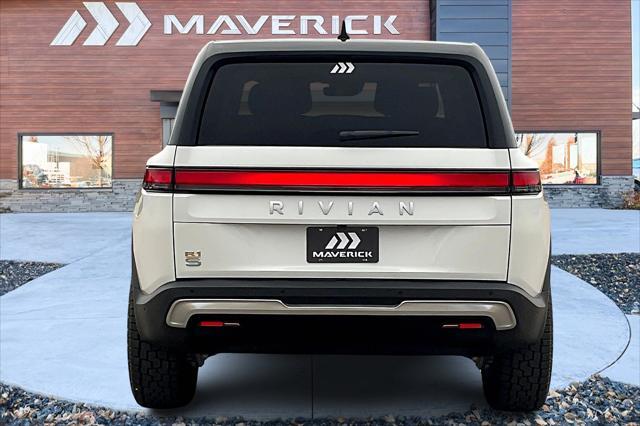 2023 rivian r1s adventure