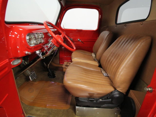 exceptional quality, 350 v8, 700r4, a/c, mustang ii susp, pwr disc, exc paint!