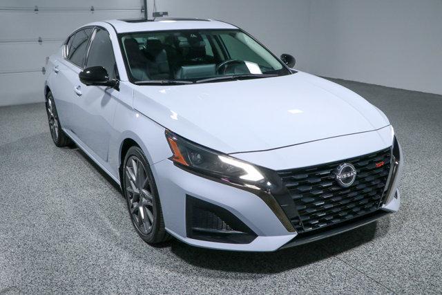 2023 nissan altima sr vc-turbo fwd