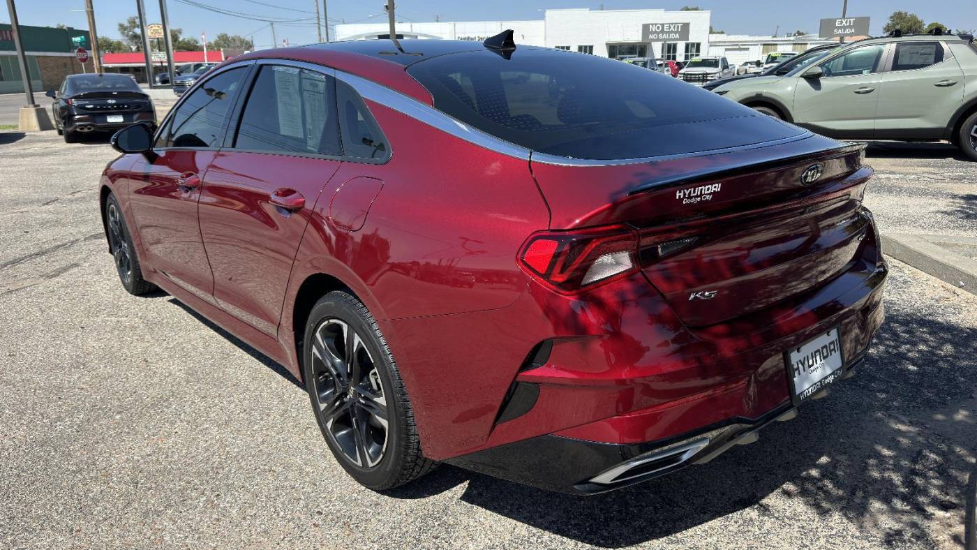 2021 kia k5 gt-line