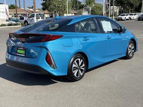 2017 toyota prius prime