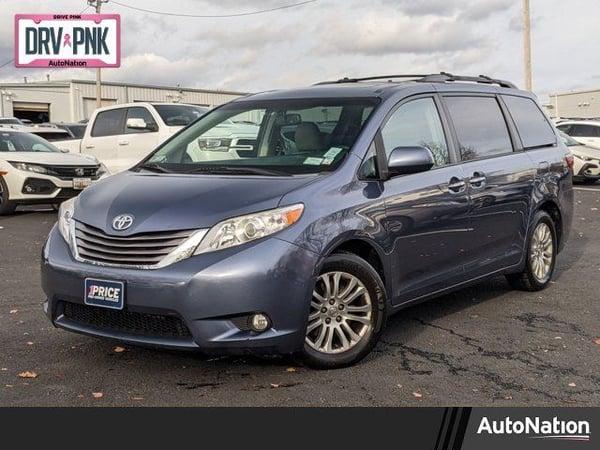 2015 toyota sienna in denton, texas