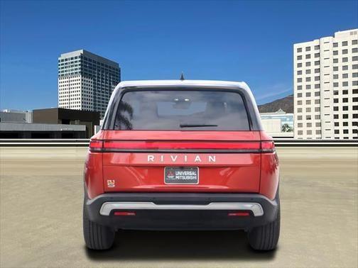 2023 rivian r1s