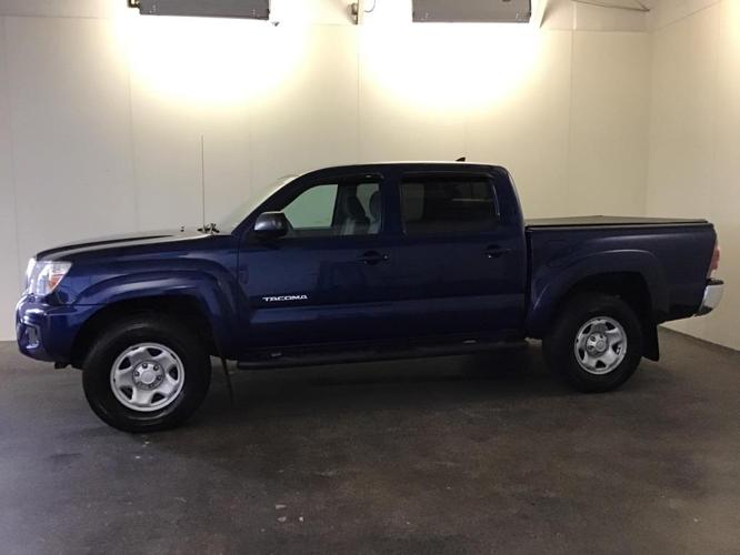 2015 toyota tacoma v6 4x4 v6 4dr double cab 5.0 ft sb 6m for sale in bow, new hampshire