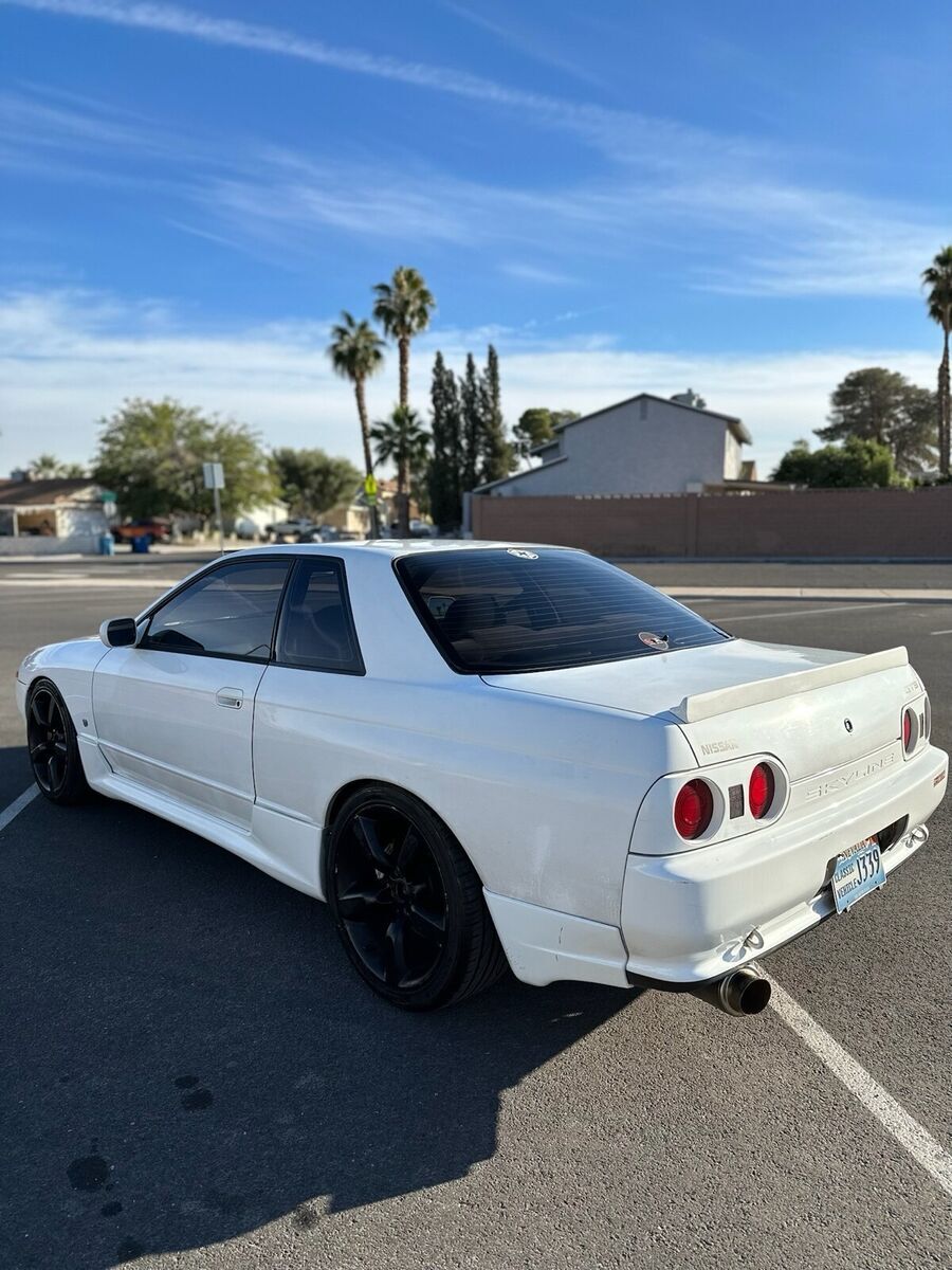 1989 nissan skyline coupe white rwd automatic gts