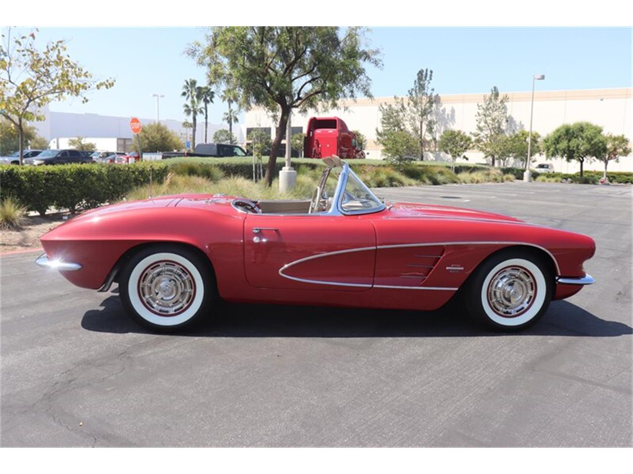 1961 chevrolet corvette