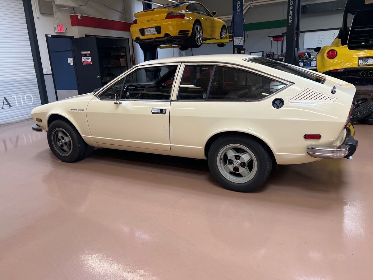 1979 alfa romeo alfetta coupe brown rwd manual sprint veloce