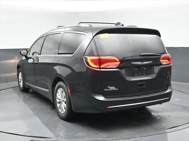 2018 chrysler pacifica touring-l plus