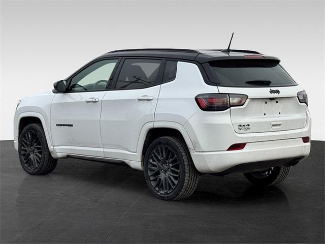 2022 jeep compass altitude