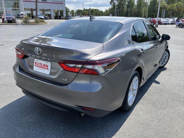 2021 toyota camry le
