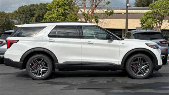 2025 Ford Explorer