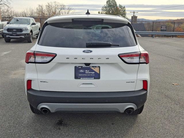 2022 ford escape sel