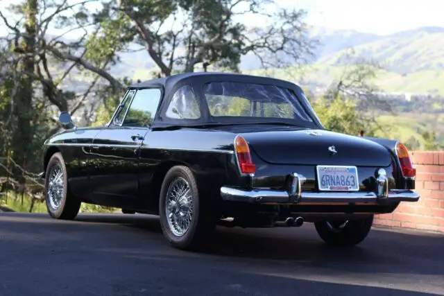 beautifully restored 1967 mgb