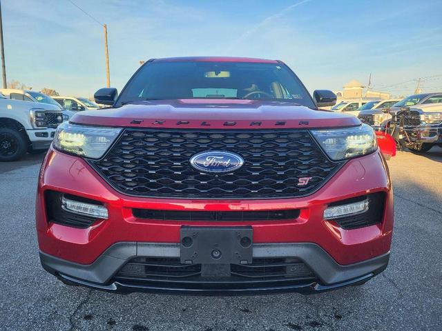 2022 ford explorer st