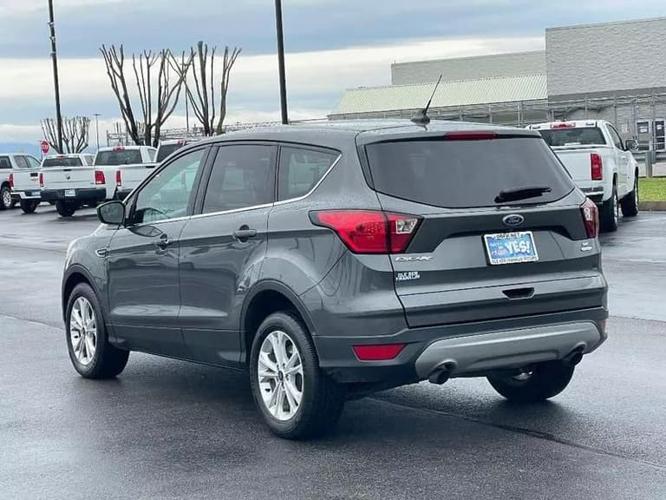2019 ford escape se sport utility 4d in knoxville, tennessee