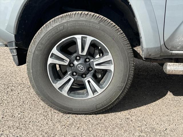 2019 toyota tacoma trd sport