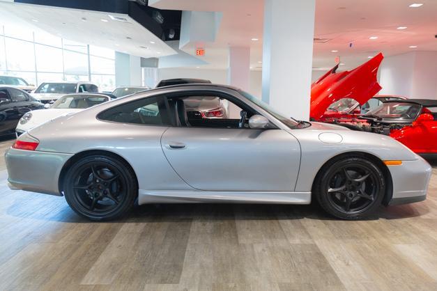 2004 porsche 911 carrera