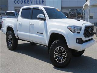 2020 Toyota Tacoma trd sport