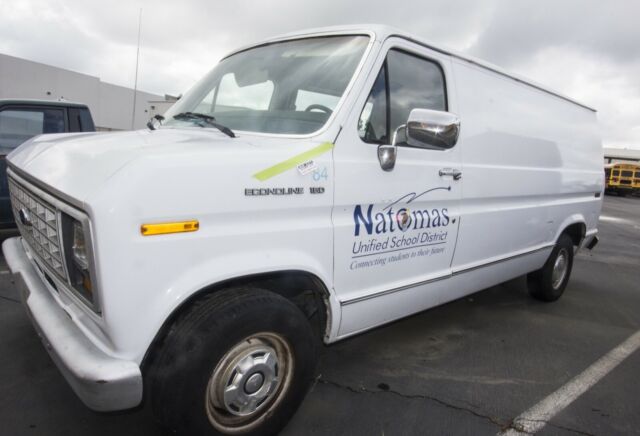 1989 ford van econoline 150, 116,154 miles, 4.9l, tires good, tail lights in box