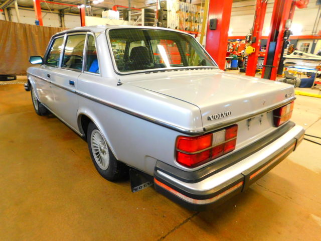 1979 volvo 264gl t1282344