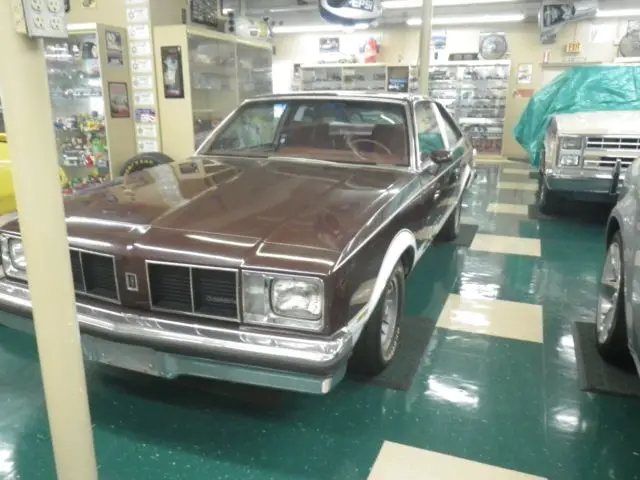 1978 oldsmobile cutlass 442 looks great, runs great, very rare