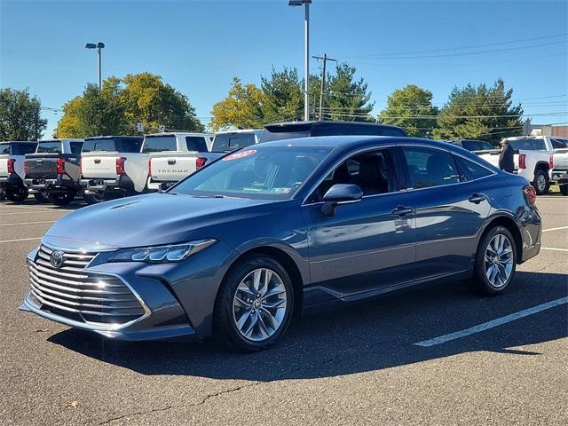 2022 toyota avalon xle