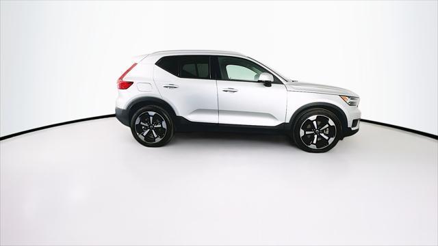 2019 volvo xc40 t4 momentum