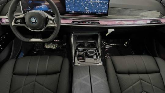2024 BMW i7