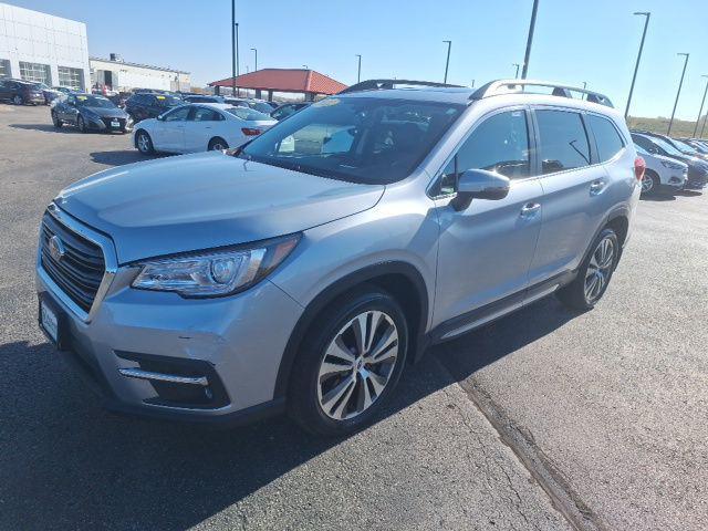 2022 subaru ascent limited 8-passenger