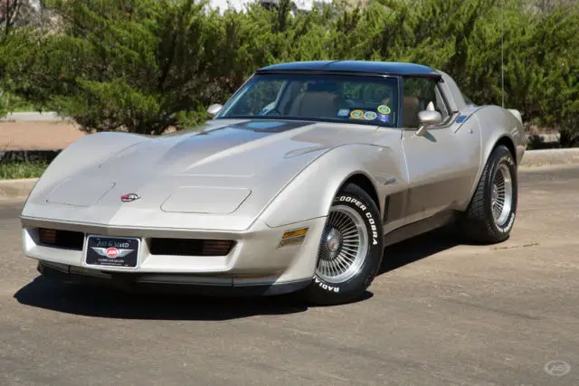 like new 1982 collector's edition corvette