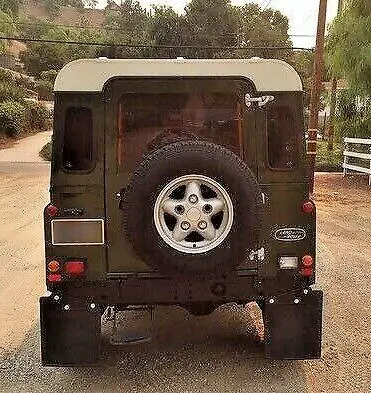 clean, eye catching defender, classic