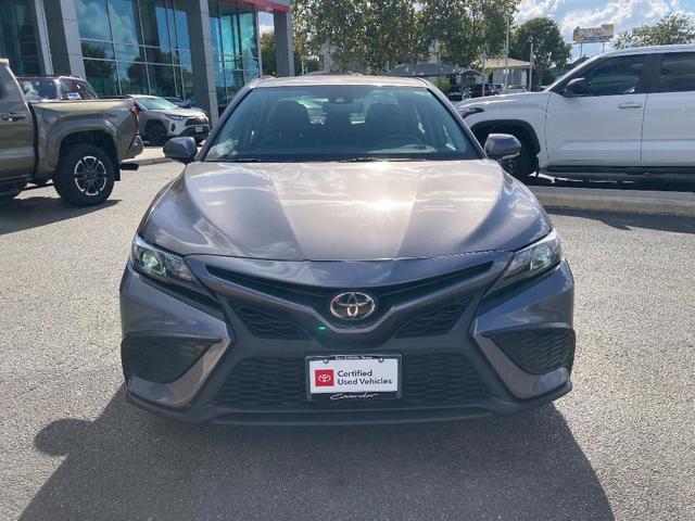 2021 toyota camry se