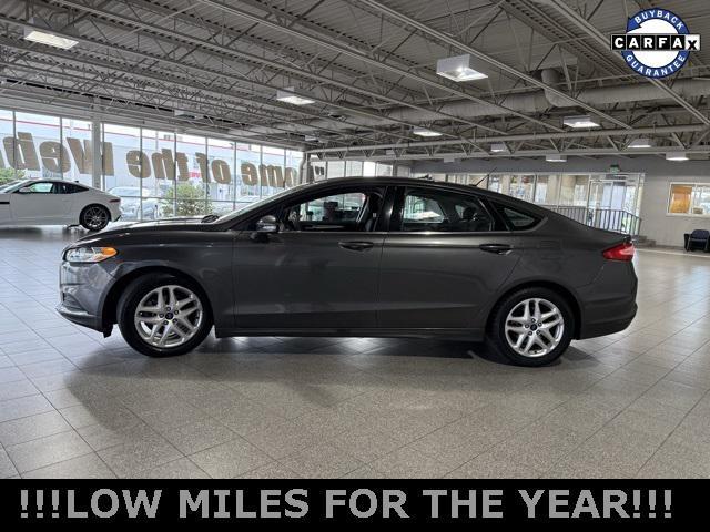 2015 ford fusion se