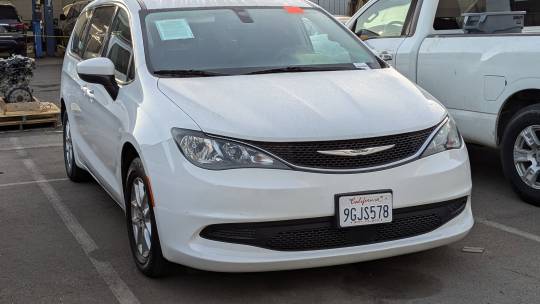 2021 Chrysler Voyager