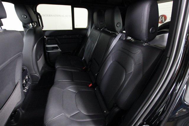 2023 land rover defender 110 se