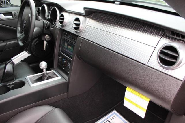 2008 ford mustang gt deluxe