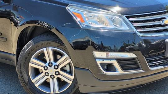2017 chevrolet traverse lt