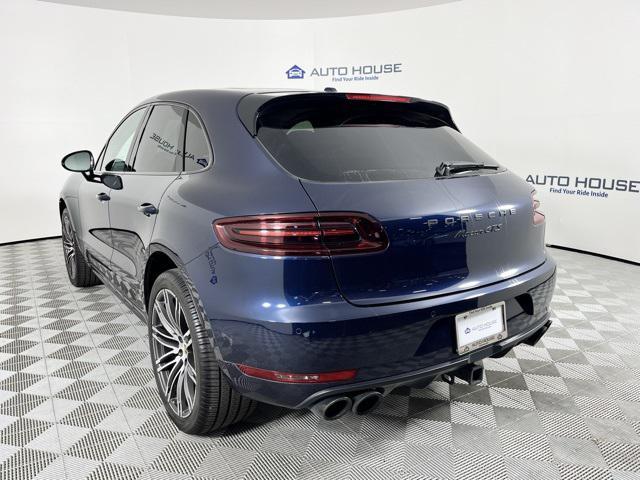 2017 porsche macan gts