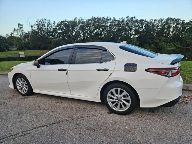 2023 toyota camry le