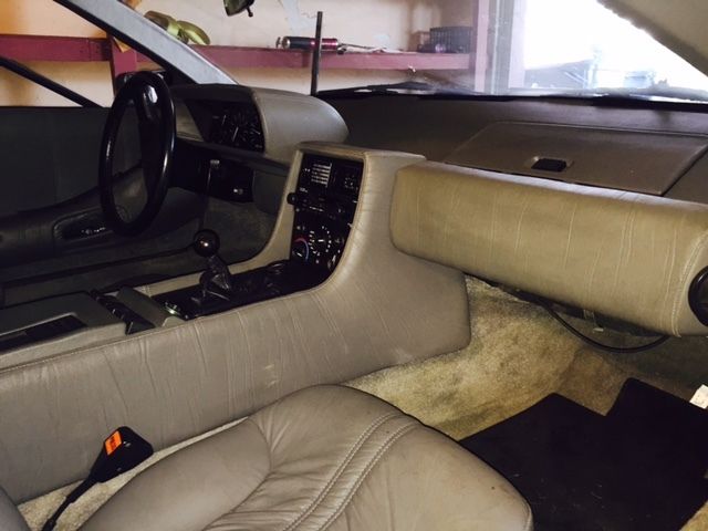 1981 delorean (19k miles) manual transmission