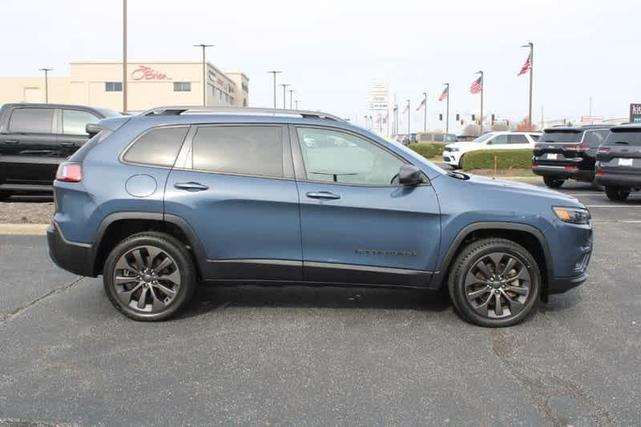 2021 jeep cherokee latitude lux