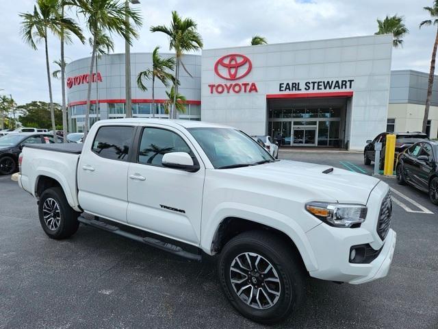 2022 toyota tacoma sr5