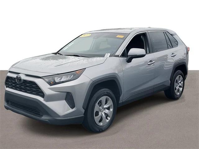 2022 toyota rav4 le