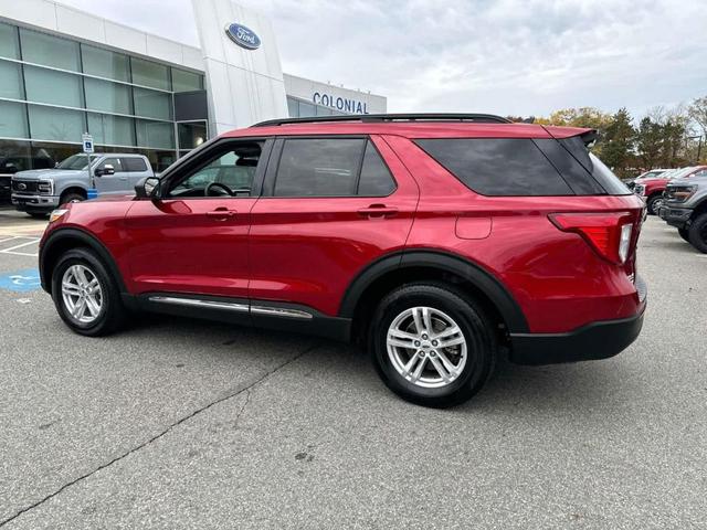 2023 ford explorer xlt
