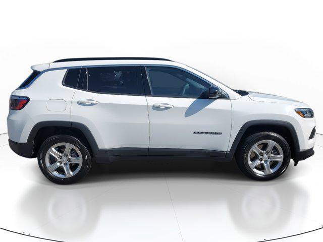 2023 jeep compass latitude