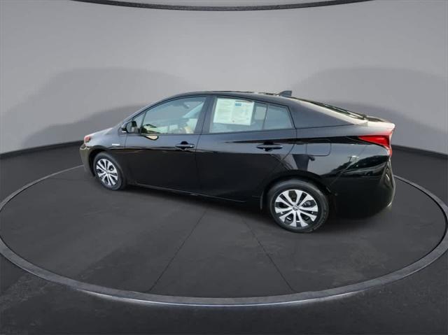 2022 toyota prius le