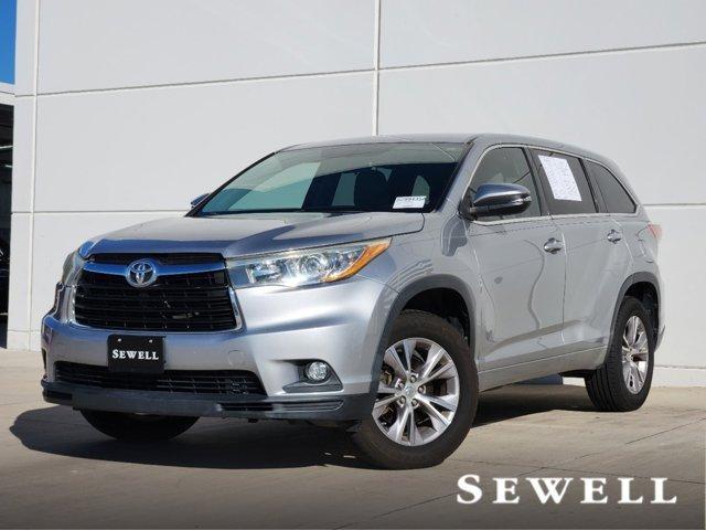 2015 toyota highlander le