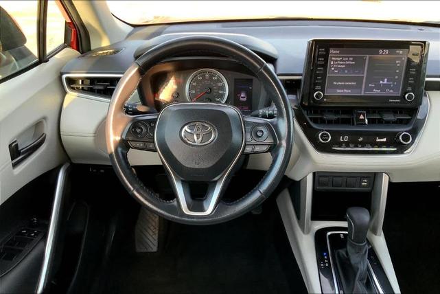 2022 toyota corolla cross le